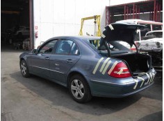 mercedes-benz clase e (w211) berlina del año 1950 2