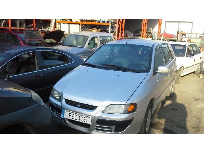 mitsubishi space star (dg0) del año 2003