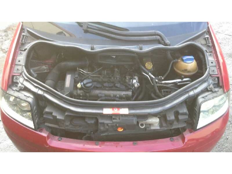 audi a2 (8z) del año 2002