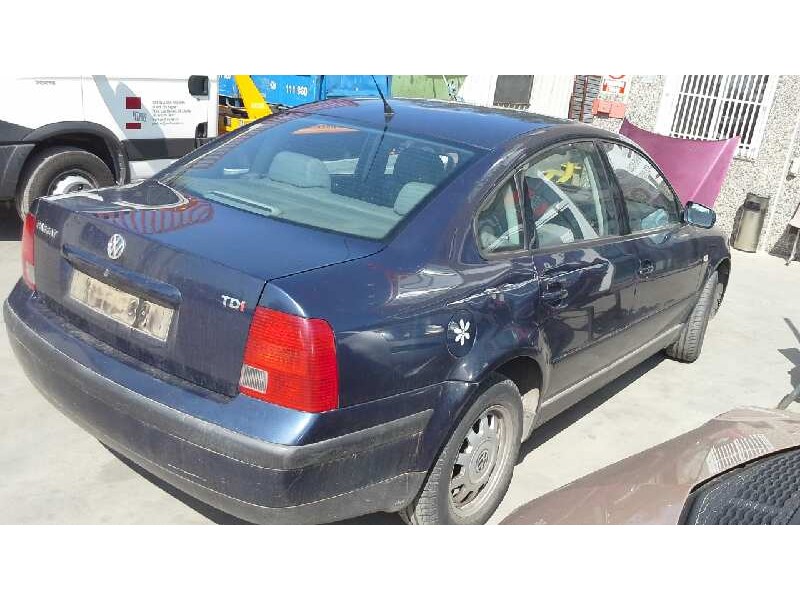 volkswagen passat berlina (3b2) del año 1996