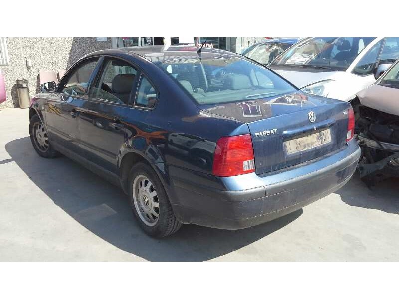 volkswagen passat berlina (3b2) del año 1996