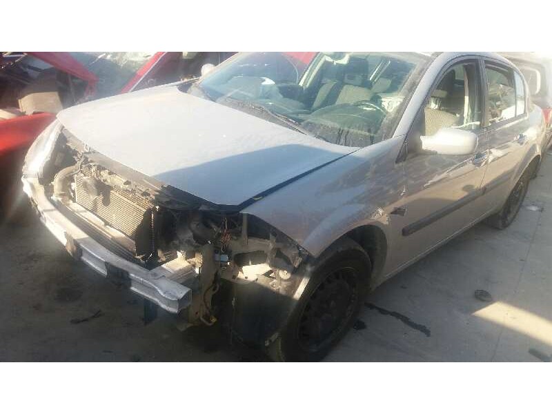 renault megane ii classic berlina del año 2005