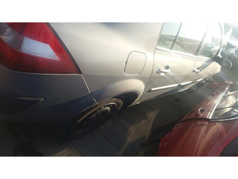 renault megane ii classic berlina del año 2005