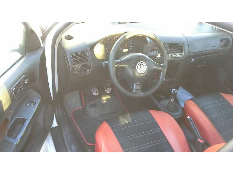 volkswagen golf iv berlina (1j1) del año 1999