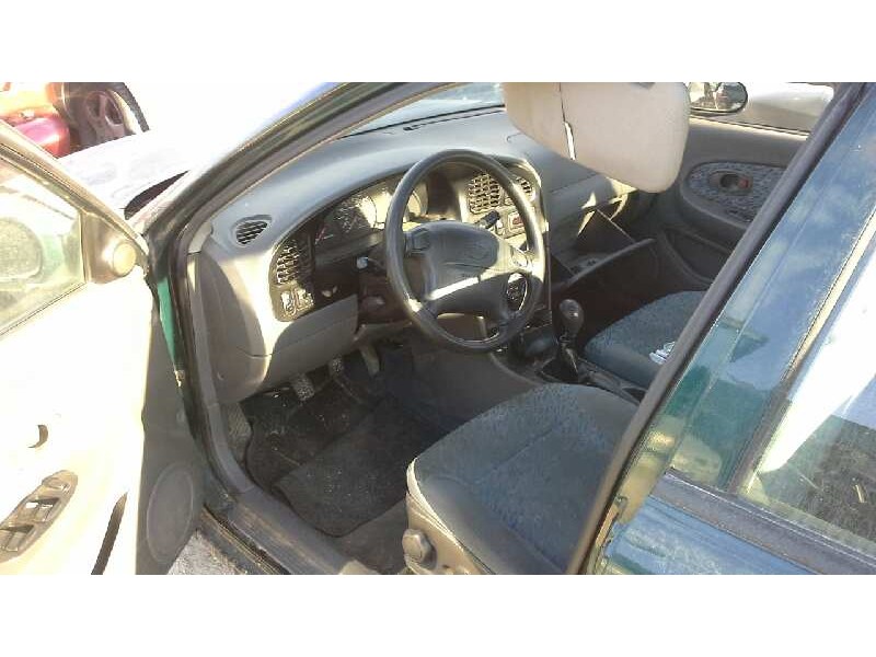 kia sephia ll del año 2000