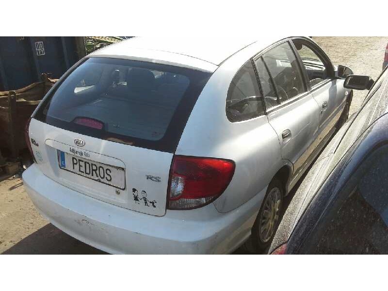 kia rio del año 2005