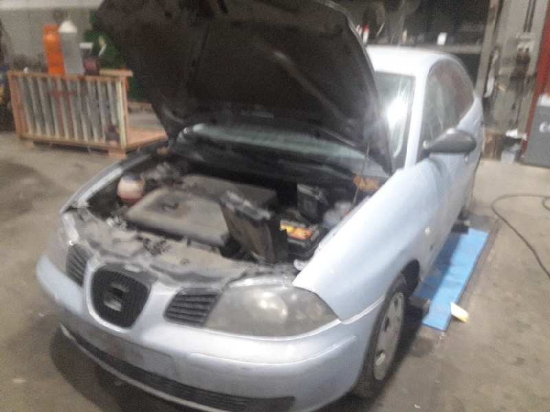 seat ibiza (6l1) del año 2003