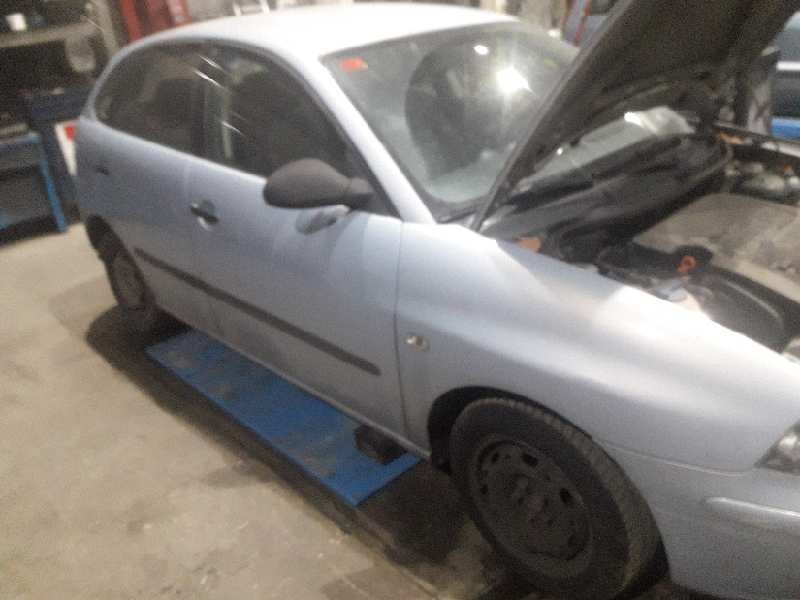 seat ibiza (6l1) del año 2003