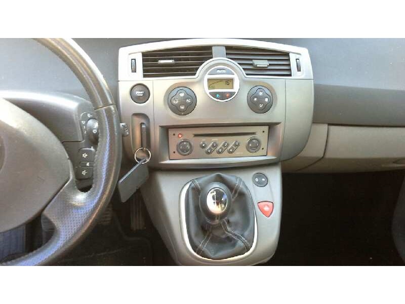renault scenic ii del año 2005