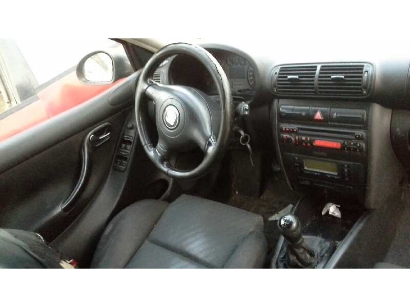 seat toledo (1m2) del año 2003