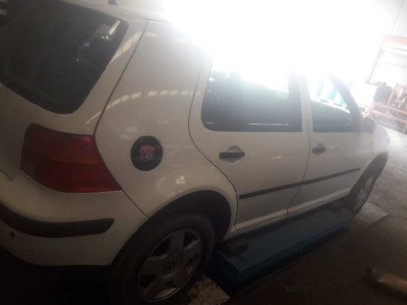 volkswagen golf iv berlina (1j1) del año 1999