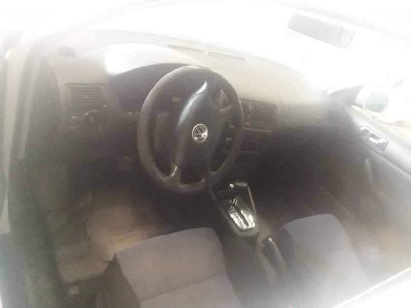 volkswagen golf iv berlina (1j1) del año 1999