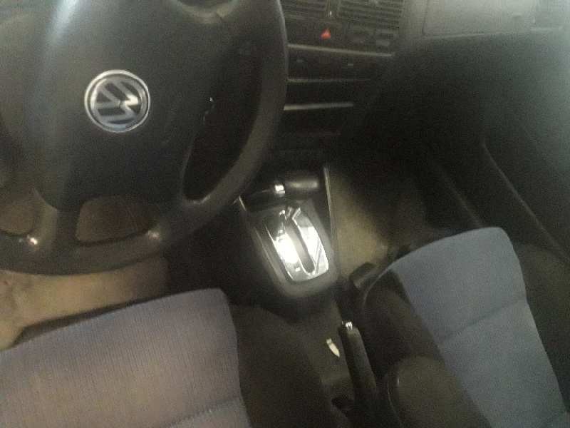 volkswagen golf iv berlina (1j1) del año 1999