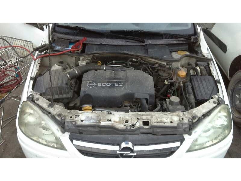opel corsa c del año 2004