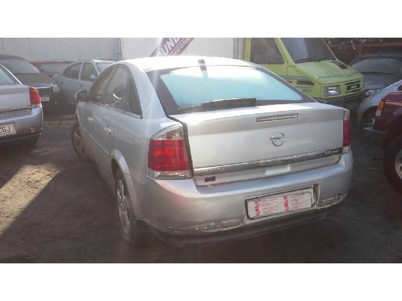opel vectra c berlina del año 2005