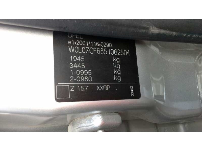 opel vectra c berlina del año 2005