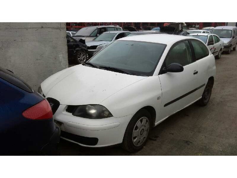 seat ibiza (6l1) del año 2002
