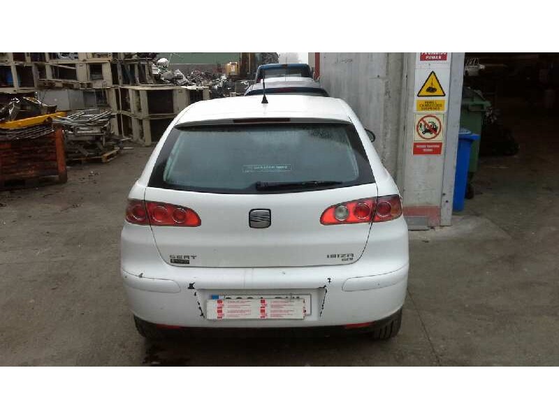 seat ibiza (6l1) del año 2002