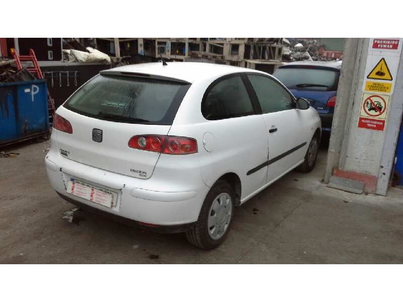 seat ibiza (6l1) del año 2002