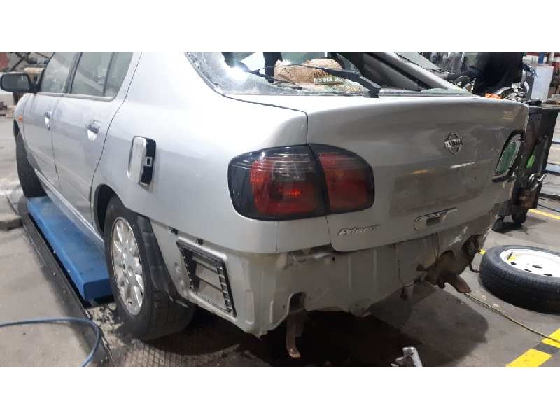 nissan primera berlina (p11) del año 2000