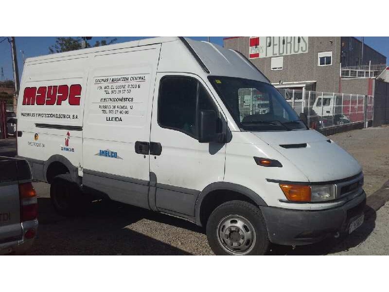 iveco daily caja cerrada (1999 =>) del año 2002