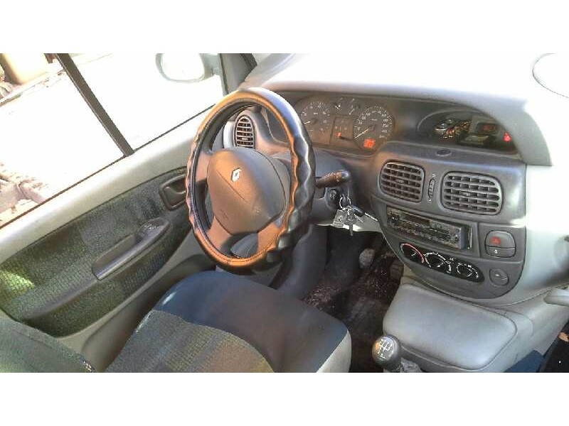 renault scenic (ja..) del año 2001