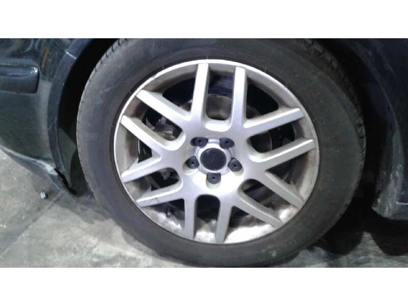 volkswagen golf iv berlina (1j1) del año 2004