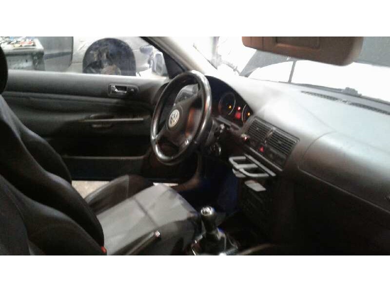 volkswagen golf iv berlina (1j1) del año 2004