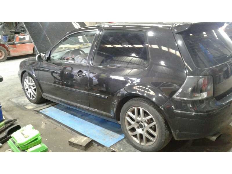 volkswagen golf iv berlina (1j1) del año 2004