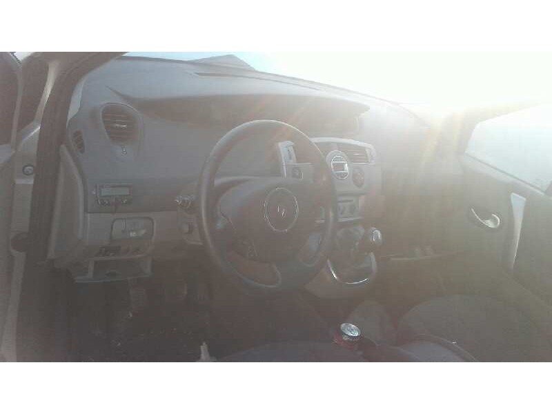 renault scenic ii del año 2008