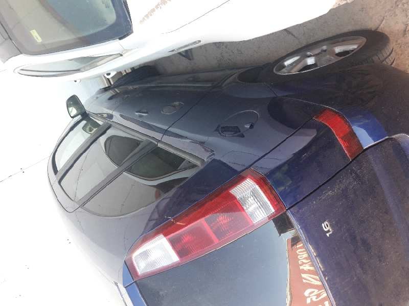 opel meriva del año 2004