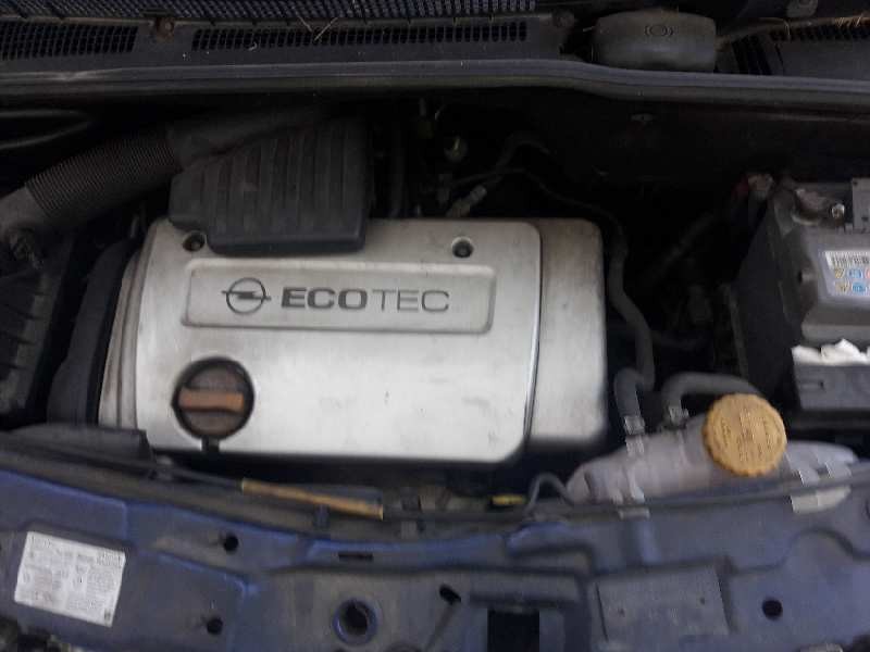 opel meriva del año 2004