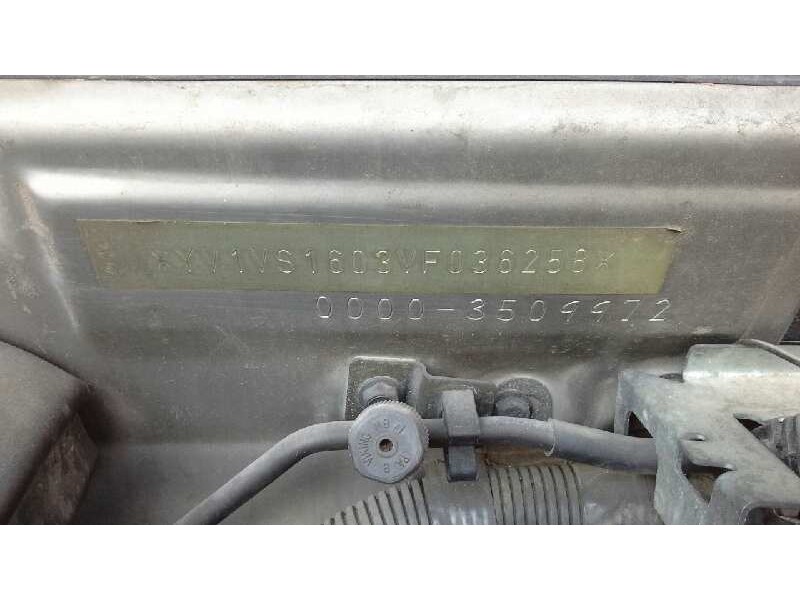 volvo s40 berlina del año 1996