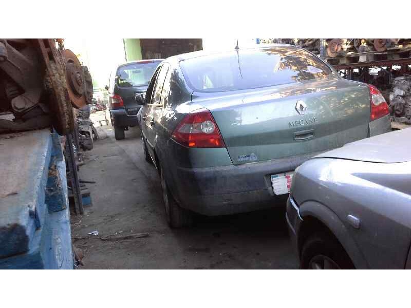 renault megane ii classic berlina del año 2004