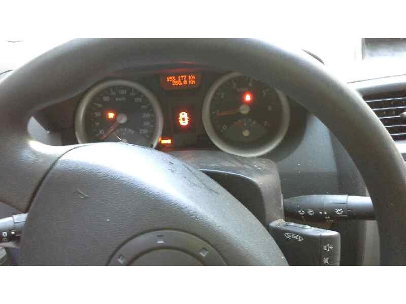 renault megane ii classic berlina del año 2004