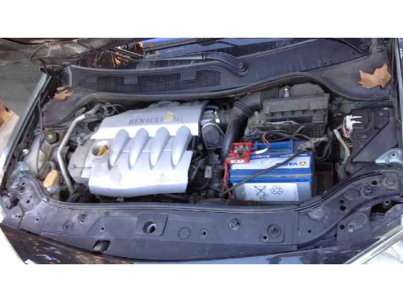 renault megane ii classic berlina del año 2004