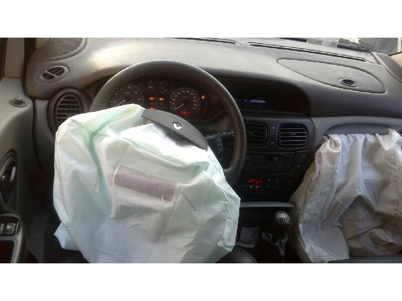 renault scenic (ja..) del año 2003