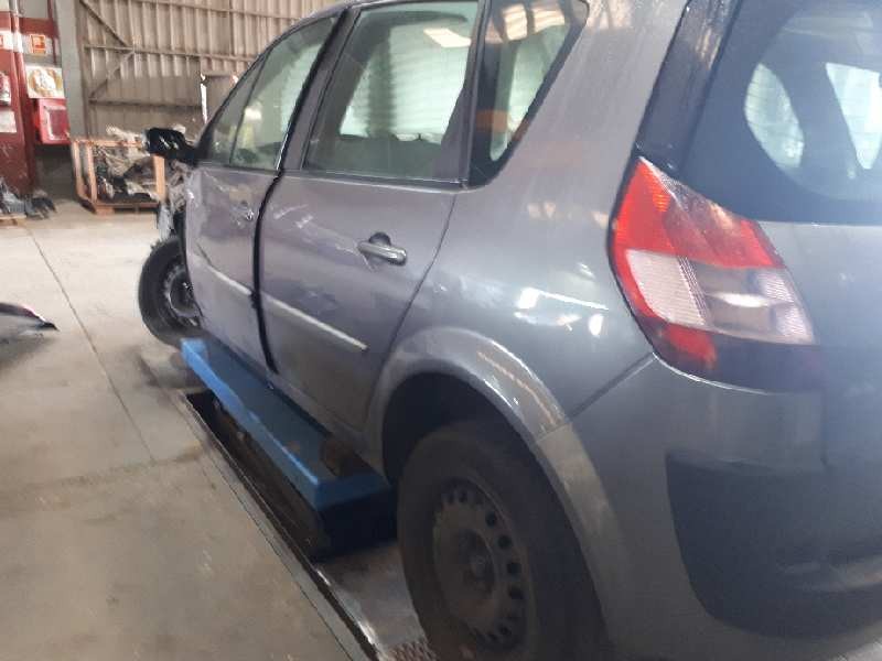 renault scenic ii del año 2003