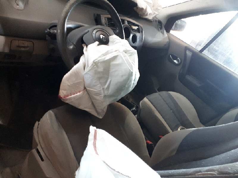 renault scenic ii del año 2003