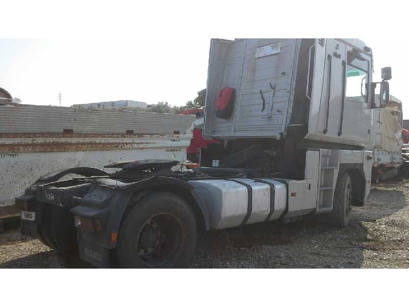 renault magnum del año 2003