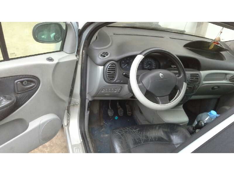 renault scenic (ja..) del año 2001