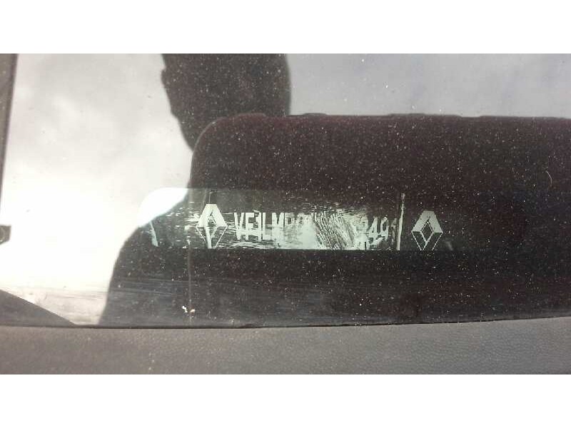 renault megane ii classic berlina del año 2004