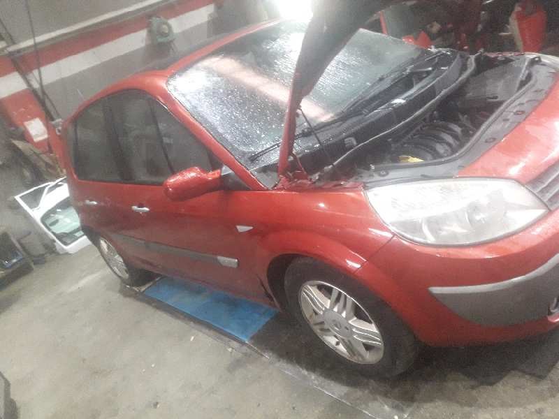 renault scenic ii del año 2004