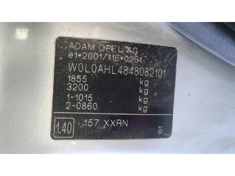 opel astra h berlina del año 2004