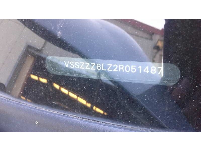 seat ibiza (6l1) del año 2002