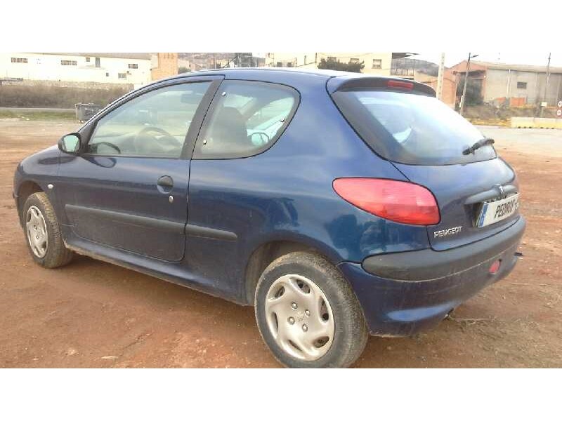 peugeot 206 berlina del año 2002