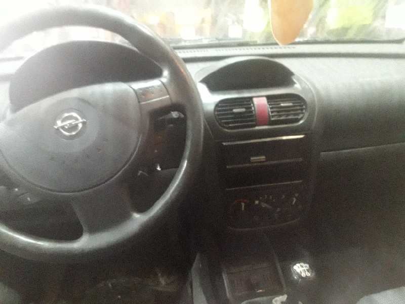 opel corsa c del año 2002