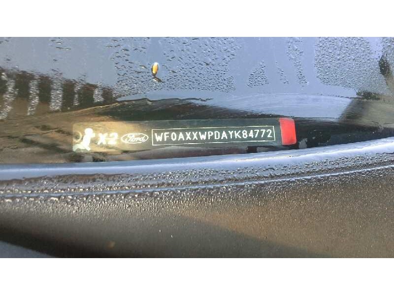 ford focus berlina (cak) del año 2001