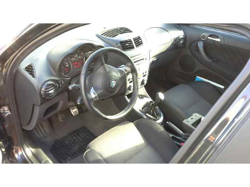 alfa romeo 147 (190) del año 2000