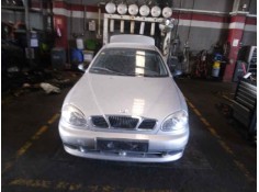 daewoo lanos del año 2001